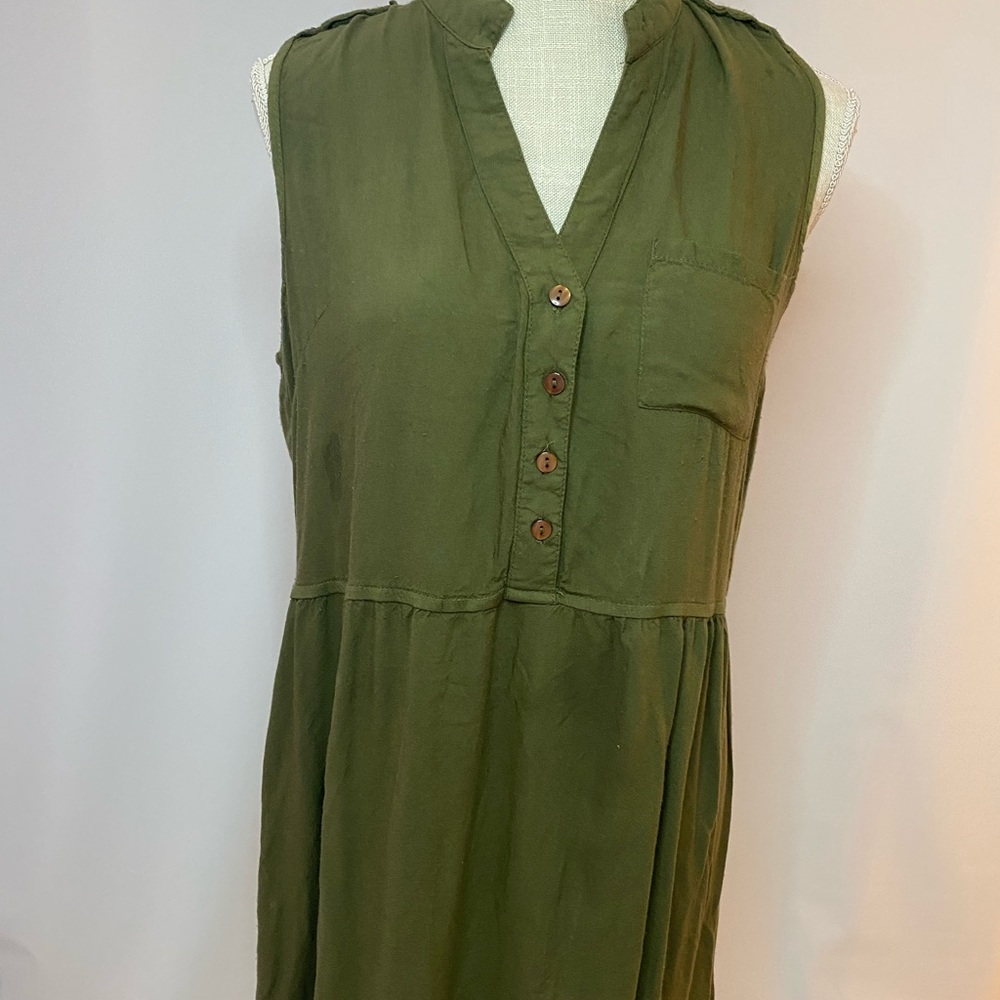 Dots Olive Green Sleeveless Dress